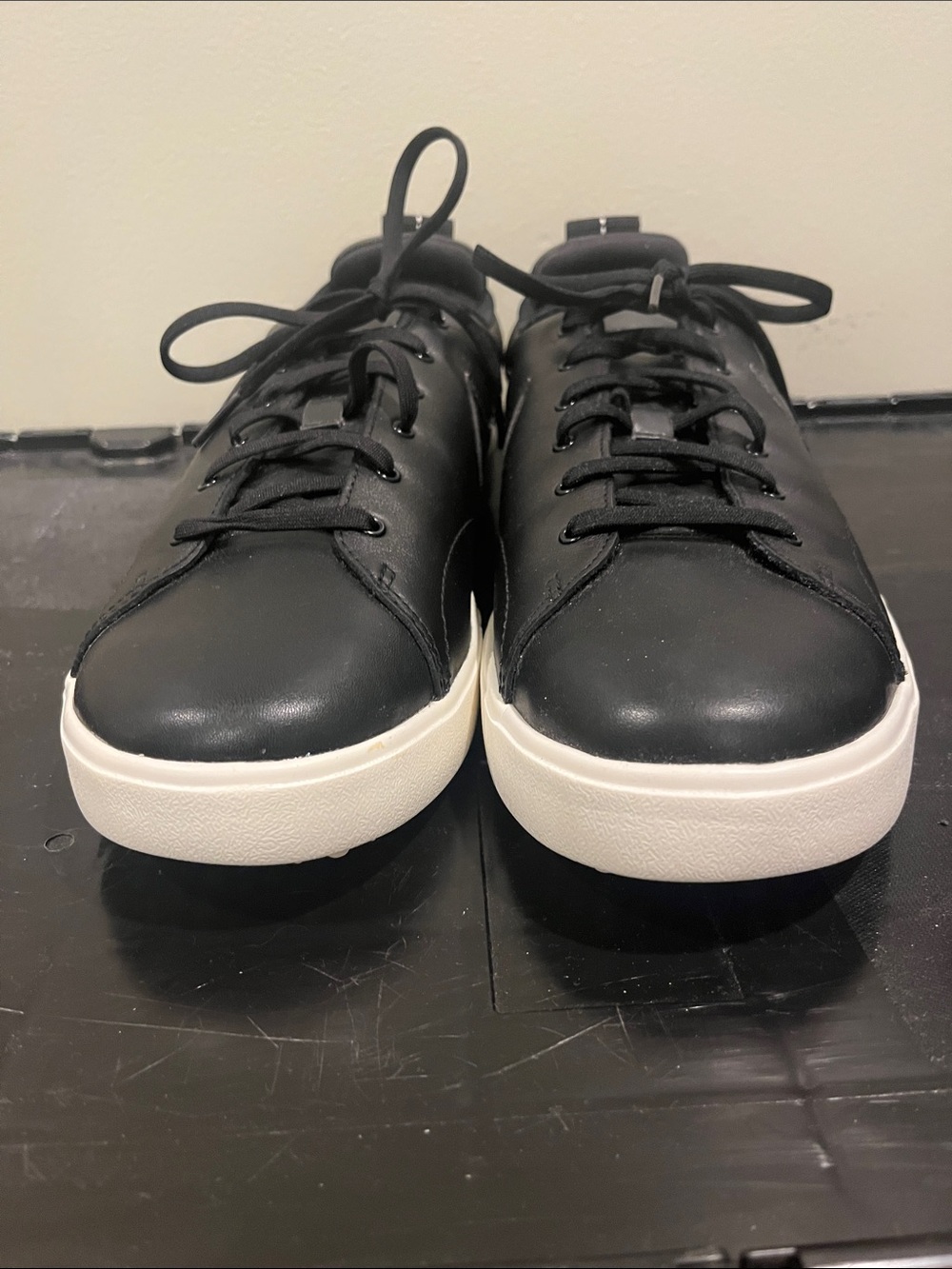 Nike Golf Course Classic Black White Spikeless Golf Shoes - Picture 4 of 9